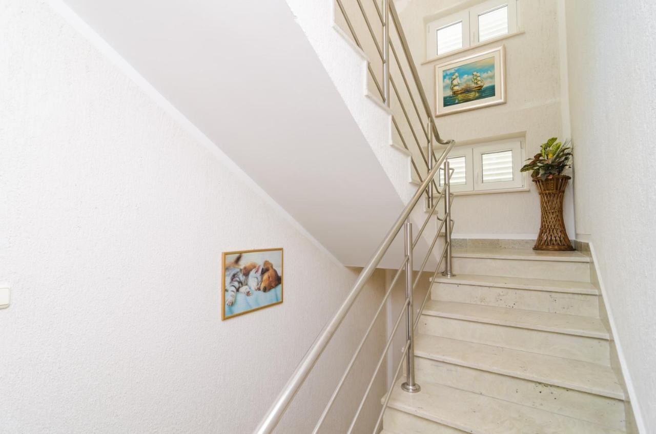 Rooms & Apartments Barisic Mlini Ngoại thất bức ảnh