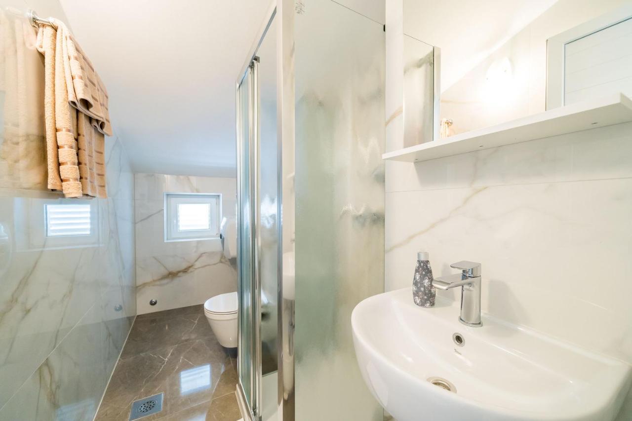Rooms & Apartments Barisic Mlini Phòng bức ảnh