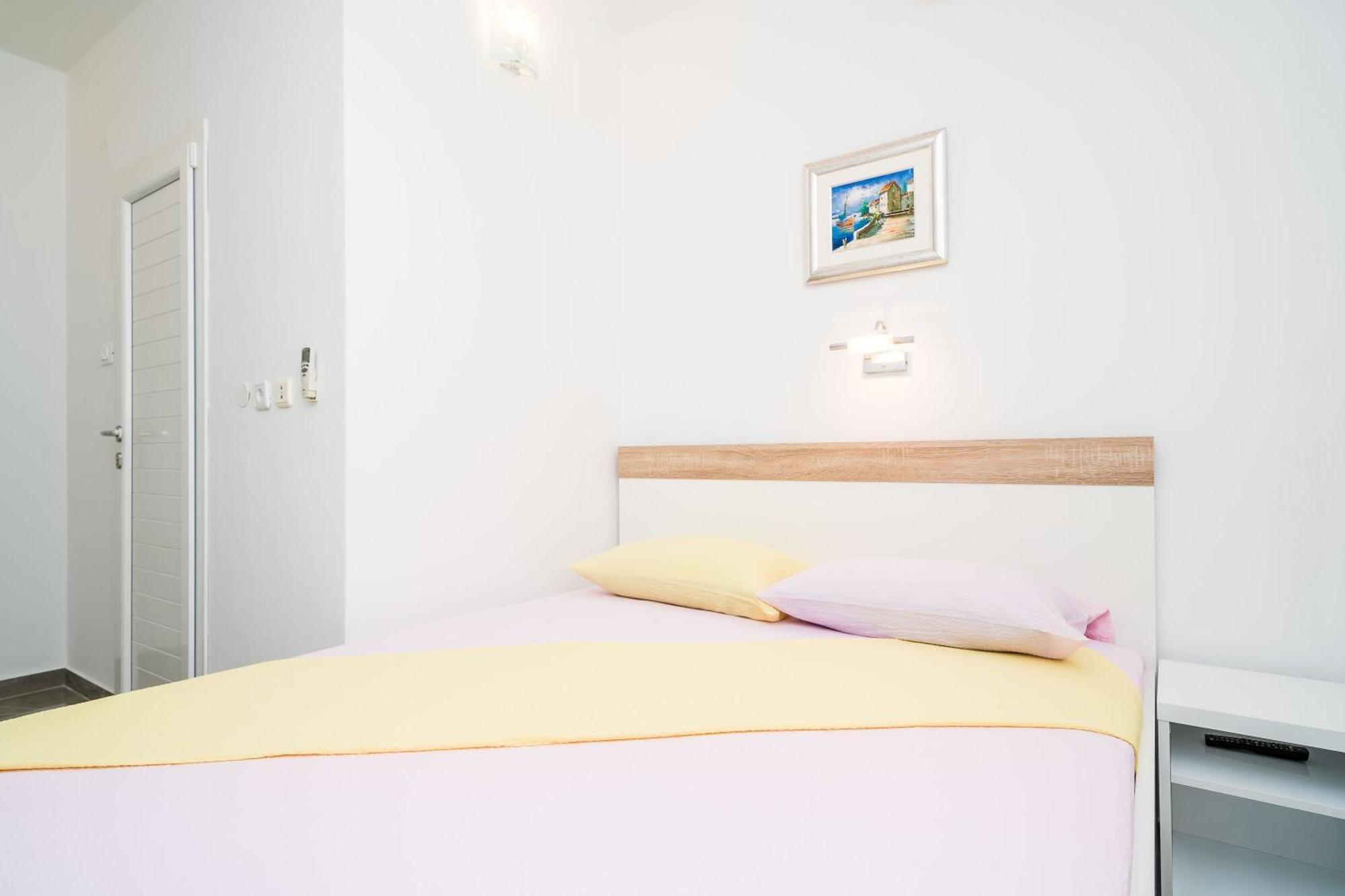 Rooms & Apartments Barisic Mlini Phòng bức ảnh