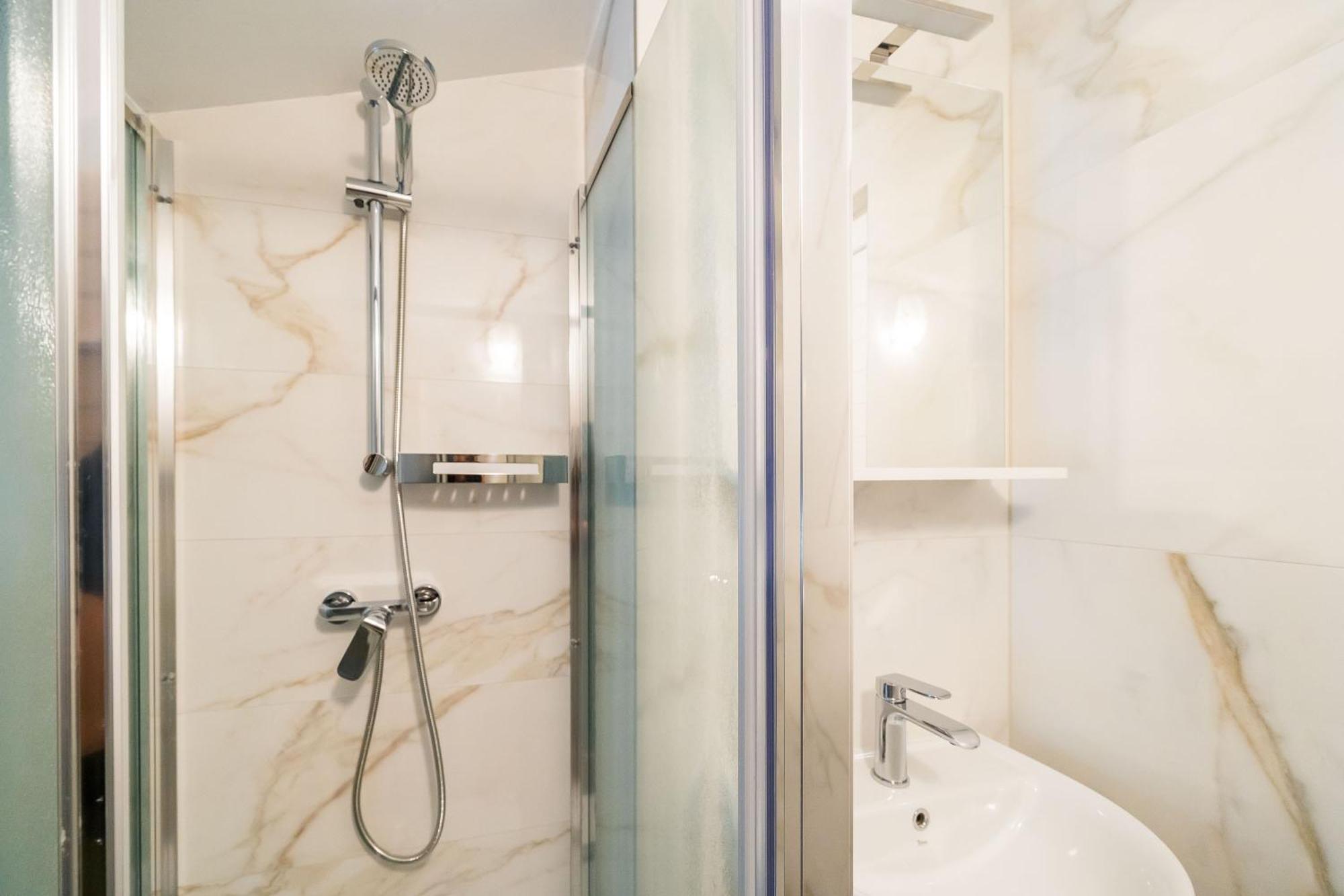 Rooms & Apartments Barisic Mlini Phòng bức ảnh